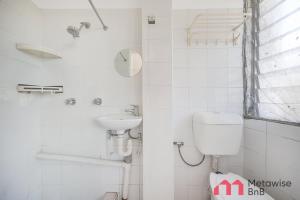 MetaWise BnB Contemporary Studio Steps from Rushcutters Bay