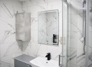 Hot Tub Hideaway, Private Retreat