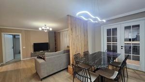 Tirana Centre Boulevard 3 BDR Apartment