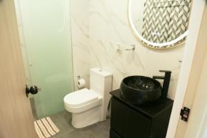 Ocean view apartment near the airport