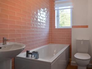 The Mews On The Green