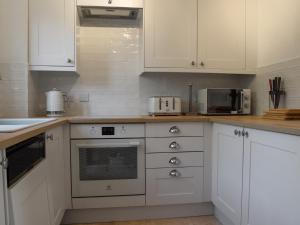 The Mews On The Green