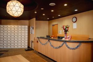 E JOY INN-Higashi Nipoori