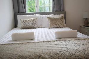 SHM Stays NECAirport M6 Free Parking Available