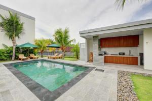 Close to Beach Paddy View 6BR Villa with Billiard