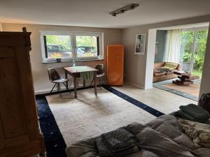 Apartment in Geisenheim with swimming pool