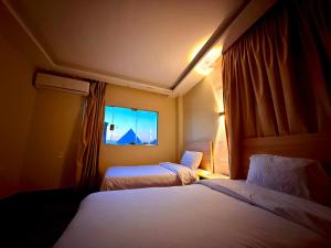 Aidas Pyramids Hotel