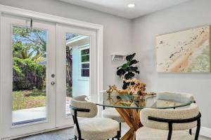 Relaxing 3BR Home Yard 10 Min to Beach