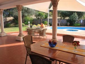 Belvilla by OYO Can Vich II