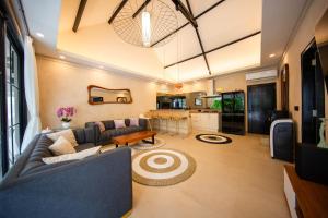 Amazing Private Pool Villa 2BR in Seminyak Bali