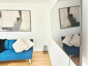 Free Parking Large Balcony Central Location