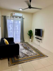 Nazhan Homestay Puncak Alam with Swimming Pool Musllim Only