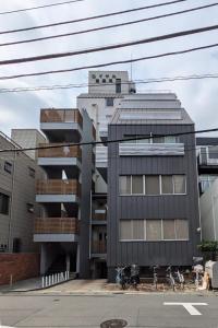 Tokyo Tower Roppongi walk 4 bed, Direct bus to Shibuya