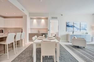 Luxury Ocean View 2BR