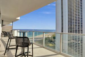 2BR Ocean Views Condo in West Palm