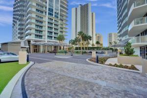 2BR Ocean Views Condo in West Palm