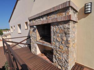 Casa espaciosa con jardín y piscina privada en LEscala - HISP-7-82