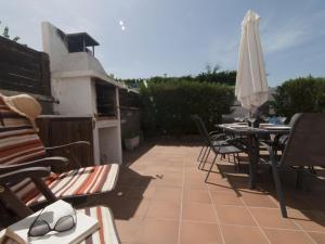 Casa elegante con piscina y terraza en LEscala - HISP-7-90