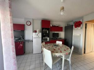 Appartement T2 rénové, 5 pers, animaux admis, Port Crouesty - FR-1-775-71