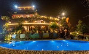 Muong Hoa River View Hotel