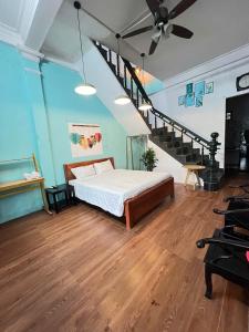 HUE 75 RIVER SIDE Homestay