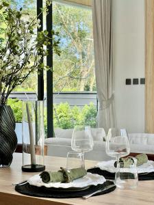 3-bdr Premium Villa in Nai Harn Baan Bua by Neo With Love