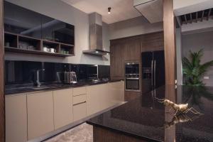 3-bdr Premium Villa in Nai Harn Baan Bua by Neo With Love