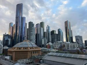 Spacious landmark in the heart of CBD