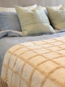 Spacious landmark in the heart of CBD