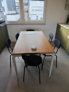 Siegen 2 - Geisweid Work and stay Neu Modernisiert 3 Schlafzimmer Badezimmer Wohnzimmer Balkon