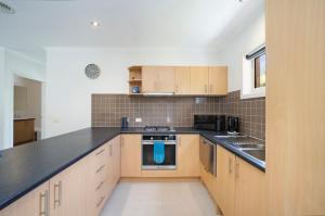 Blue Bird Villa Hamilton