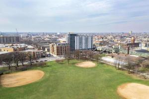 Blueground West Loop gym roof nr Park CHI-1050