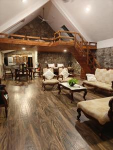 Captains Cabin