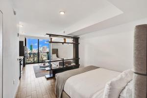 4704 Lux Miami Studio City Bay Views