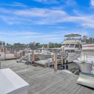 Beach Isles Modern Studio Apartment in Fort Lauderdale