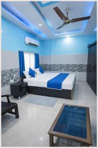 Hotel Blue Orbit Abhivad Ganga Near Vishwanath Temple - Free Parking and Restaurant - Best Premium Hotel In varanasi