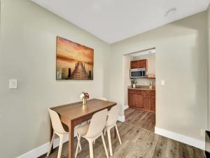Pelican Cove 1BR with Private Patio in Pompano