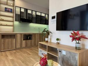 Ecopark Haven Apartment 2411