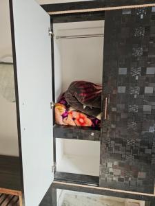 Pandit Devki Nandan Dharamsala & Guest House