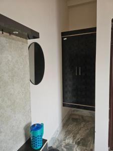 Pandit Devki Nandan Dharamsala & Guest House