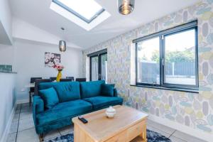The Leeds Retreat - Sleeps 10 - Yorksha Property