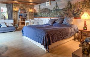 Lovely Home In Tranås With Lake View