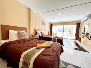 ระยองบีช Rayong Beach Hotel