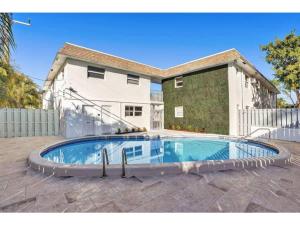 Rustic Retreats Modern 1BR For 4 Guests Minutes From Las Olas