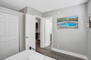 Rustic Retreats Modern 1BR For 4 Guests Minutes From Las Olas