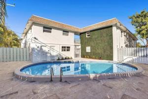 Rustic Retreats Cozy 1BR For 4 Guests In The Heart Of Fort Lauderdale