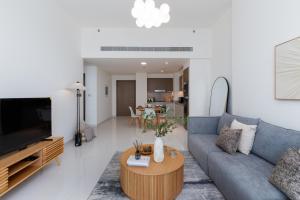 Grand Bleu 1, Emaar Beachfront - Mint Stay