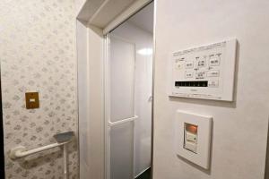 Newly opened Hotel 7 京セラドーム徒歩10分 道頓堀 関西空港 大阪城 海遊館直行 USJ1回乗換 出張 Family friendly Free parking 15 minutes by car to USJ