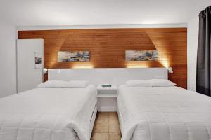 Waves Beach Town Spacious Studio Apartment For 4 People