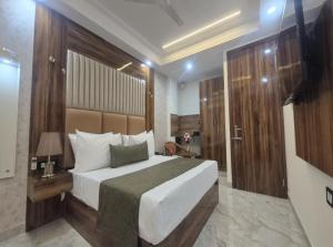 Hotel Signature Suites Near Delhi Airport
